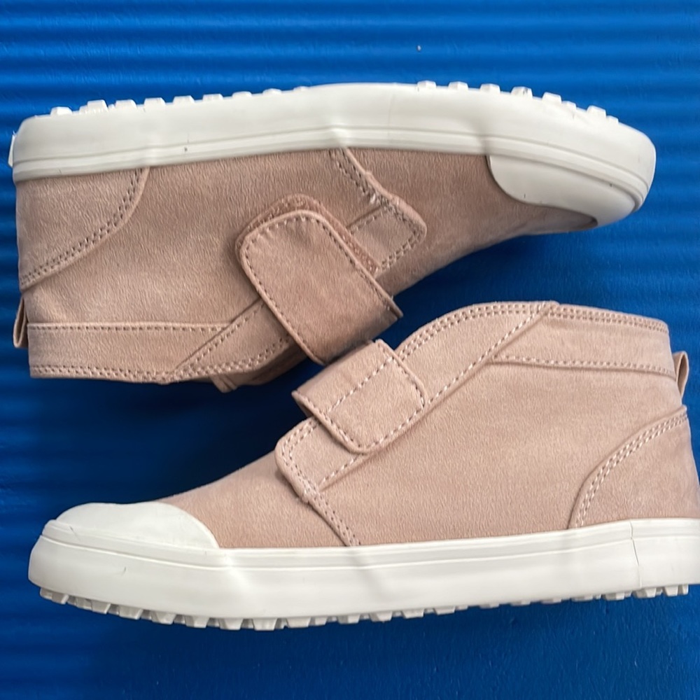 Size 11 Mid Top Girls Shoes